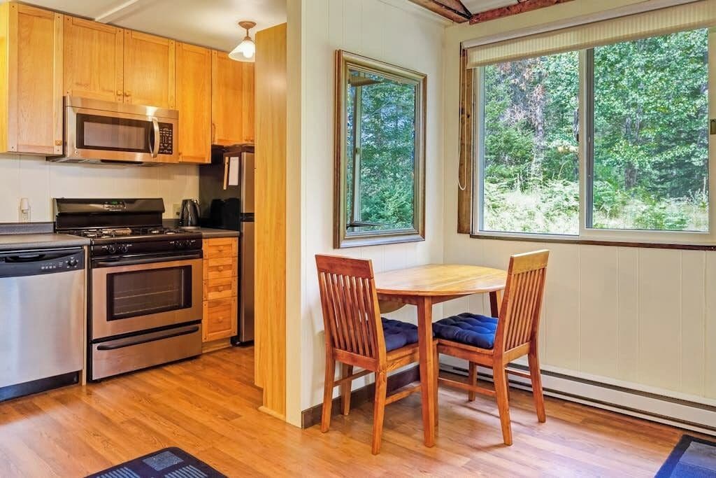 Cabin, 1 Double Bed with Sofa bed, Kitchen (Pond Hill) | Private kitchen