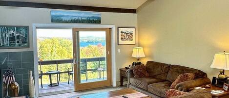 Condo, Multiple Beds, Garden View (Greens, Pines & Lake Views Condo) | Living area