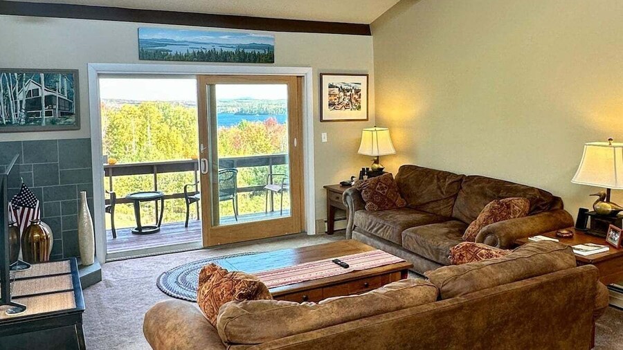 Greens, Pines & Lake Views Condo