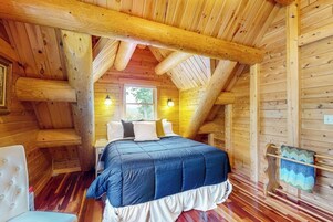 House, Multiple Beds (Tranquil Haven) | 2 bedrooms, individually decorated, individually furnished, bed sheets