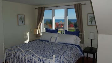 Apartamento, várias camas (Windows on the Sea) | 3 quartos, individualmente decorados, individualmente mobiliados