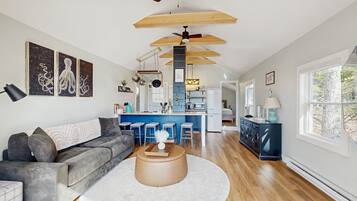 Kabin, 2 Tempat Tidur Queen, dapur (Sunrise on the Megunticook) | Area keluarga