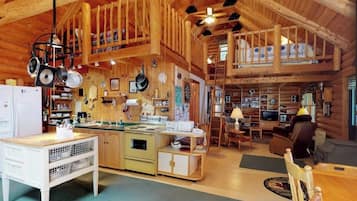 Cabin, Multiple Beds (Perfect as a Picture) | Interior