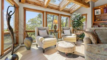 Casa, várias camas (Springtide) | Área de estar