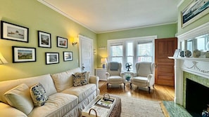 Apartment, 1 Queen Bed with Sofa bed, Garden View (Commanders Cabin) | Living area - Commanders Cabin, Quaint apt Steps to Downtown (Camden)