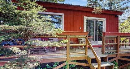 Secluded Sunset Point Mountain top Cabin, Wifi, Dish TV, Firepit
