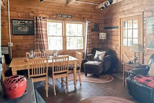 Cabin, 1 King Bed with Sofa bed, Kitchen (Handsville Camp) | Living area