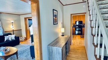 House, Multiple Beds (Lake & Trail Landing) | Interior