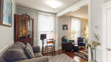 House, 2 Queen Beds, Kitchen (Lower Corbel House) | Living area