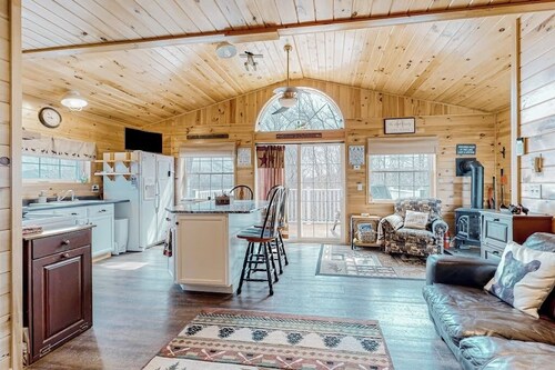 Lake-view Two-story Home With Beach Access, Wood Stove, Grill, W/d, & Fast Wifi