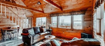 Moosehead State of Mind, 3BR Cabin With Mtn Views & Deck