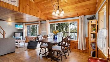 Casa, várias camas (Settlers Cottage) | Parte interna