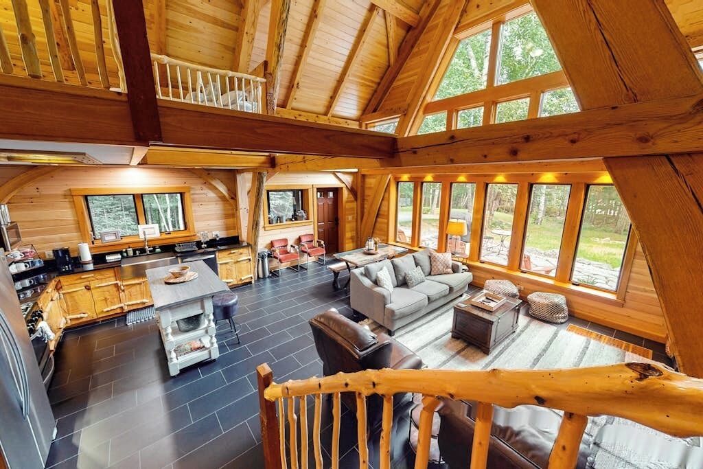 House, Multiple Beds, Patio (Lazy Lumberjack Hilltop Cabin) | Living area