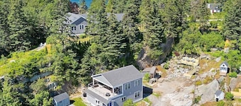 Captain's Quarters
