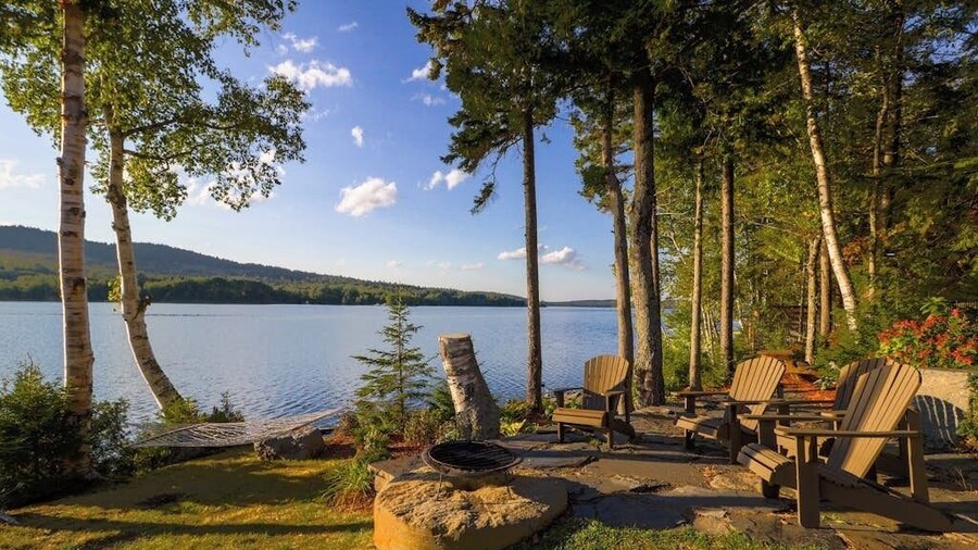 Lakeside Lodge With Amazing Water Views, Screened Porch, Dock, & Firepit