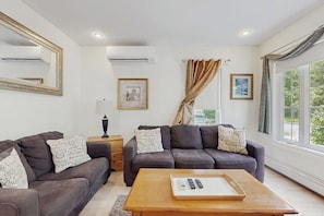 Cabin, nhiều giường, bếp (Aspen Cottage) | Khu phòng khách