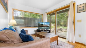 Hytte, 2 queensize-senger, hageutsikt (Ledgewood 9A) | Oppholdsområde