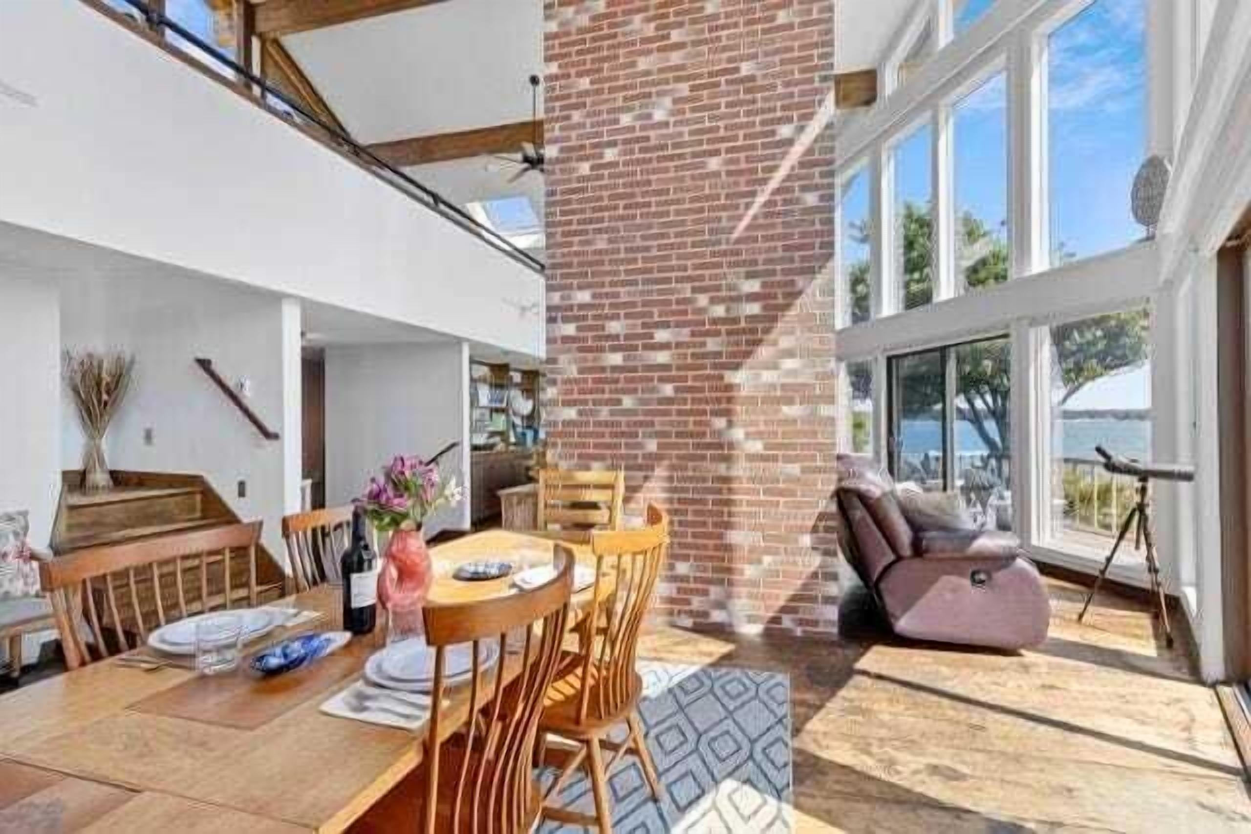 Maison, Plusieurs lits (Clark Point Cottage)