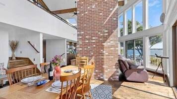 Maison, Plusieurs lits (Clark Point Cottage)