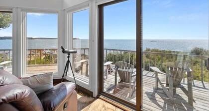 Clark Point Cottage, Ocean Access, Panoramic Views