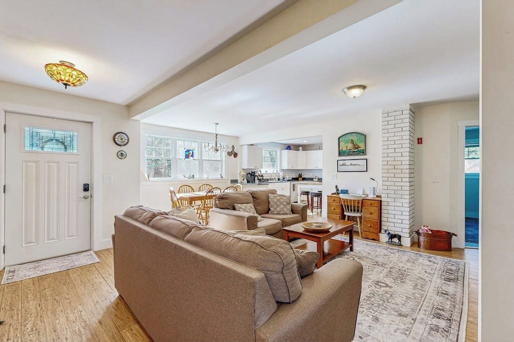 House, Multiple Beds, Kitchen, Garden View (Captains Cottage on Atlantic) | Living area