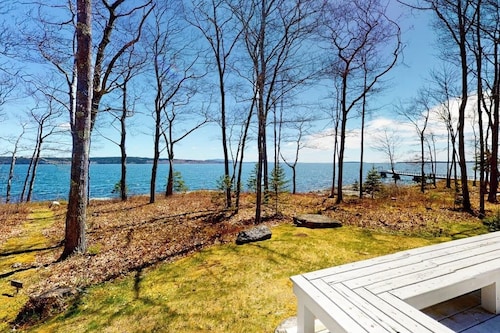 Oceanfront Retreat With Sunrise Views, Screened Porch, & Deck