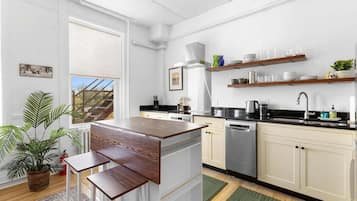 Apartment, 1 Katil Ratu (Queen), Kitchen, City View (Kimball Apartment) | Dapur peribadi