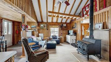 Cabin, Multiple Beds, Kitchen (Lily's Pad) | Living area