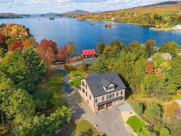 Modern Dreamy Moosehead Home - Lake Views, Walk To - Greenville, ME