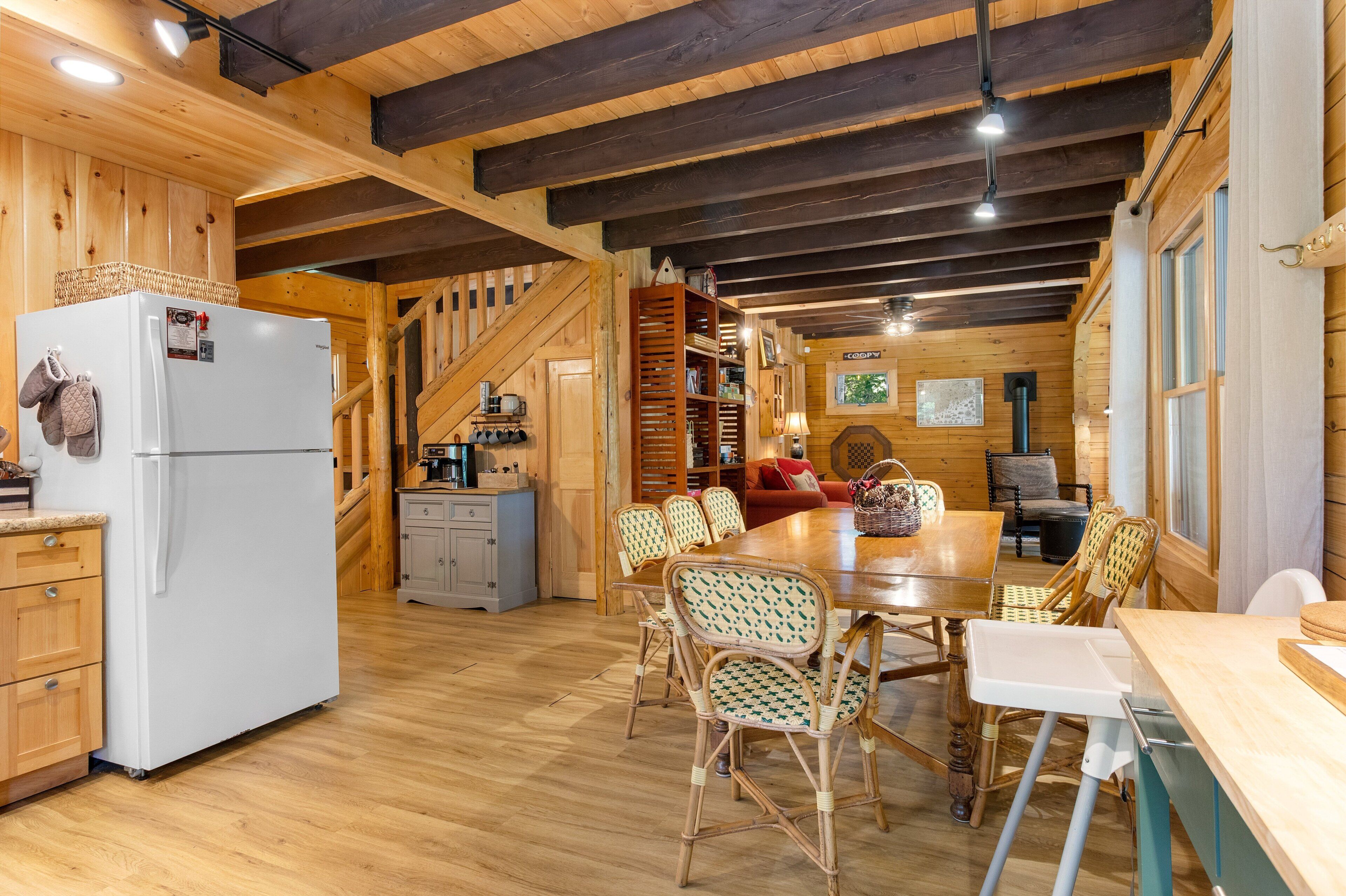 Cabin, Multiple Beds, Kitchen, Garden View (Sprucewold Cabin) | 3 bedrooms, individually decorated, individually furnished, bed sheets