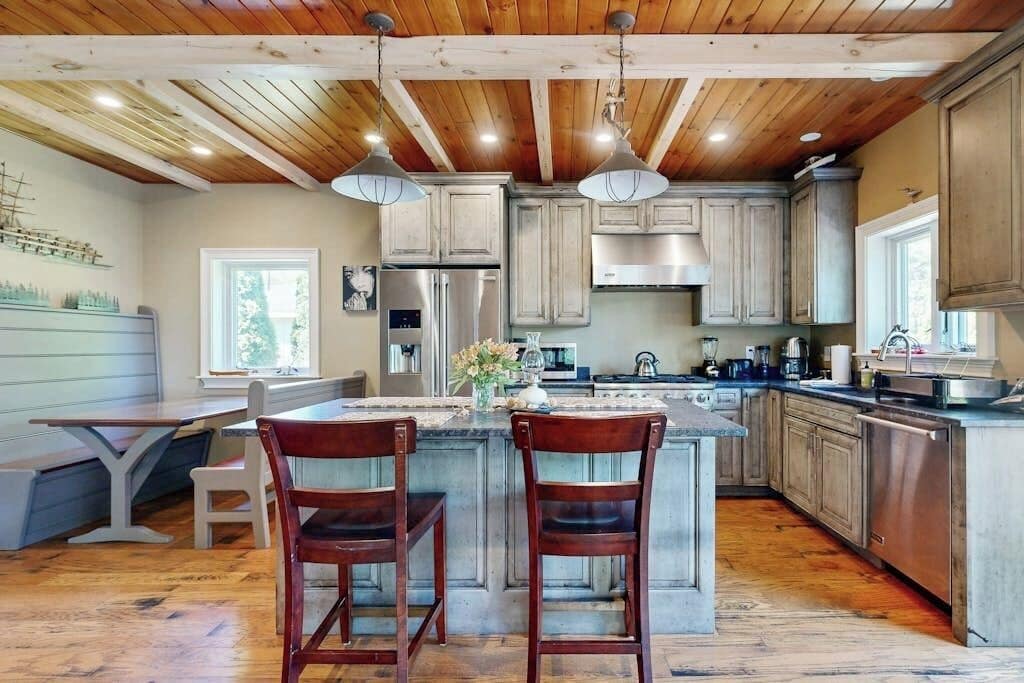 Rumah, Beberapa Tempat Tidur (Harpswell Retreat) | Dapur pribadi