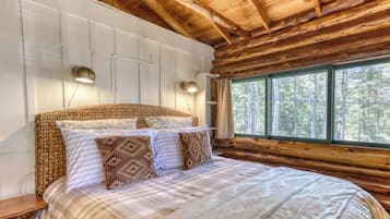 Cabin, Multiple Beds (Sasanoa Retreat at Sprucewold) | 3 bedrooms, individually decorated, individually furnished, bed sheets