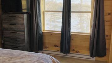 Cabin, Multiple Beds, Patio (Hunt Acres Grey Cottage) | 2 bedrooms