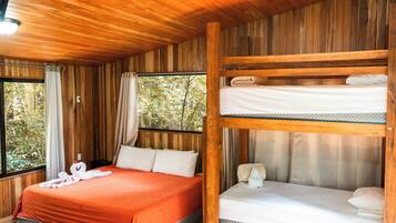 WiFi, bed sheets
