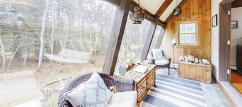 Appalachee Pond Waterfront Cottage Decks, Sunroom, Dock With Kayaks & Canoe