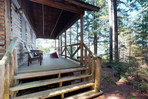 Lakefront Cabin With Private Dock & Beach Access