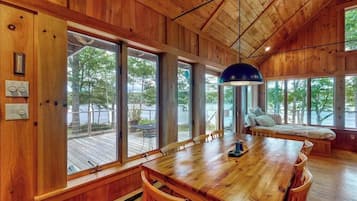 Cabin, Multiple Beds (Robinhood Retreat at Georgetown) | 2 bedrooms, individually decorated, individually furnished, bed sheets