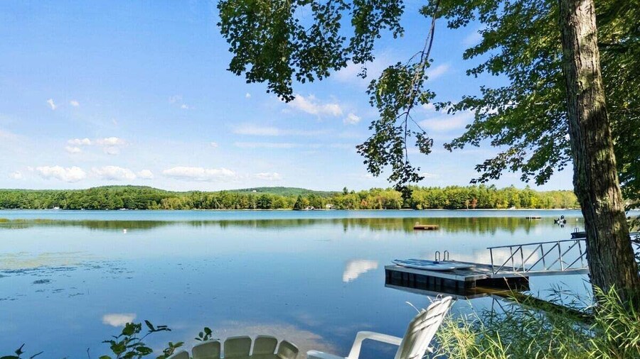 Kinney Cabin: 5-bedroom Lakefront Home