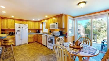 Kabin, Beberapa Tempat Tidur, dapur, pemandangan kebun (Montgomery Cottage) | Dapur pribadi