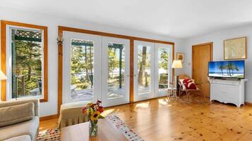 Casa de campo, varias camas (Sea Heather Cottage) | Área de sala de estar