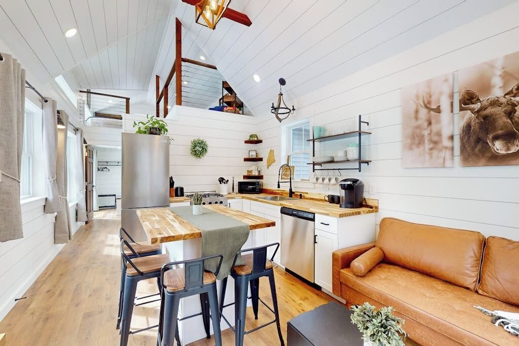 Cabin, nhiều giường, quang cảnh vườn (Bald Mountain Tiny House) | Nội thất