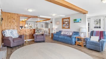 House, Multiple Beds (Cobbossee Hideaway) | Lobby