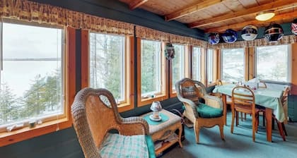 Lakefront Cabin With Private Boat Ramp, Lake Access, Wrap-around Porch, Firepit