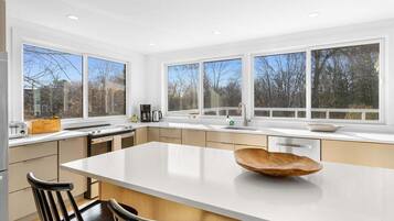 House, Multiple Beds (Sea Salt Escape|Modern 3Bdr St.George) | Private kitchen