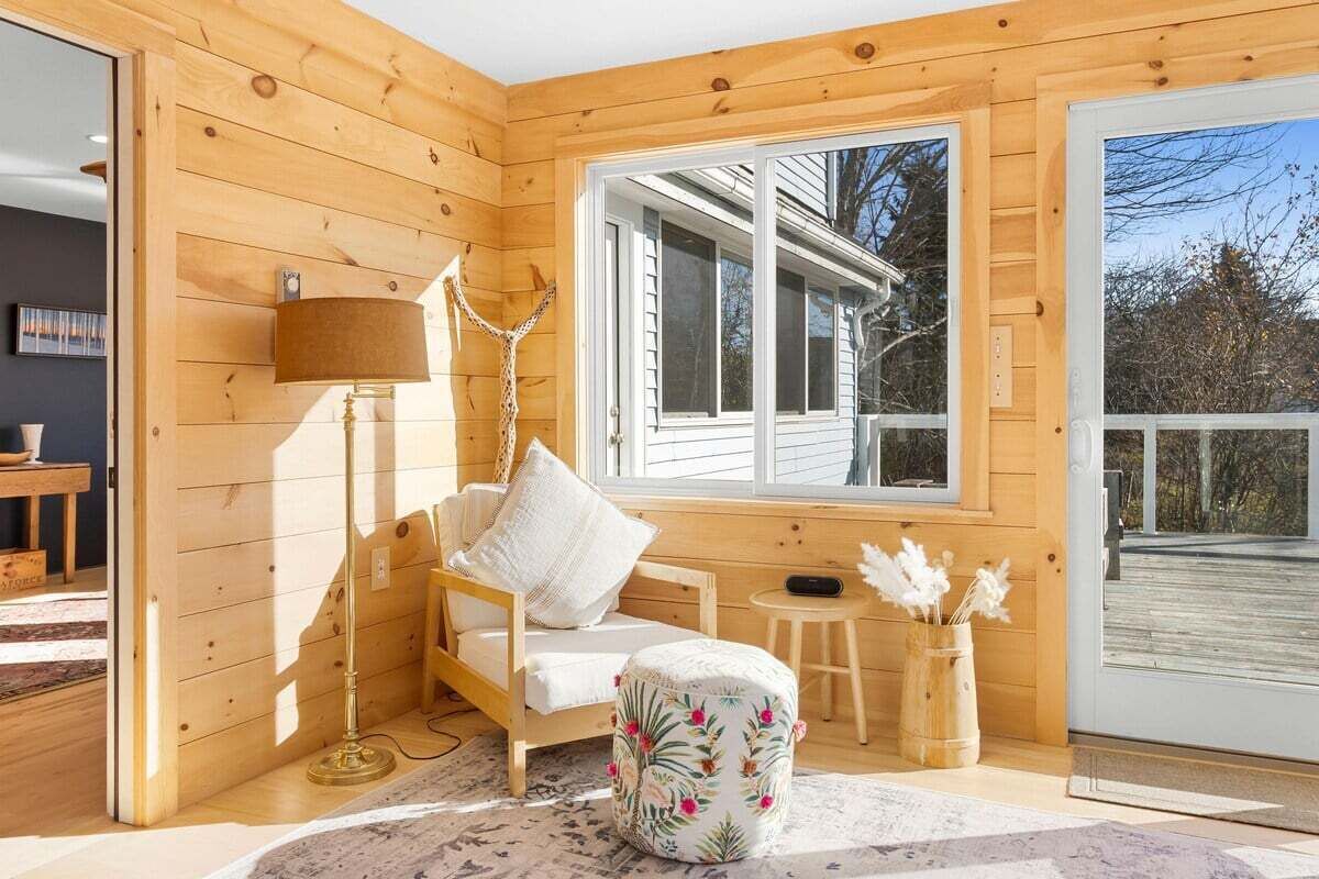 منزل - عدة أسرّة (Sea Salt Escape|Modern 3Bdr St.George) | منطقة المعيشة