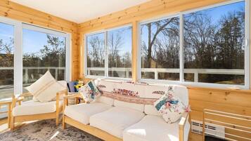 House, Multiple Beds (Sea Salt Escape|Modern 3Bdr St.George) | Living area