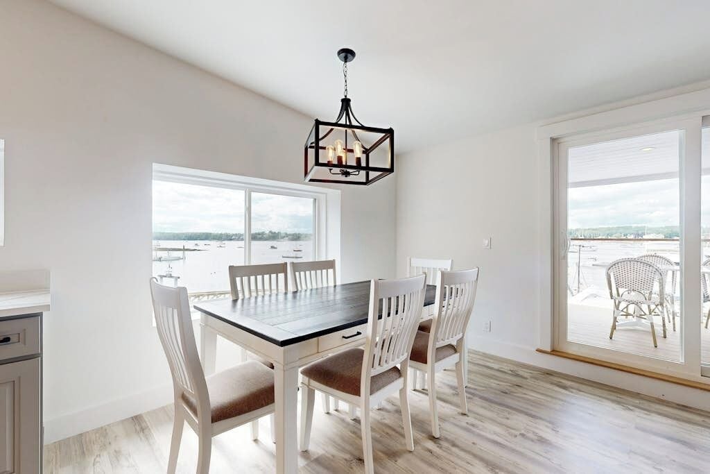 Condo, varias camas (Sunset Sanctuary - No Pets Allowed) | 2 habitaciones, decoración personalizada y muebles diferentes 