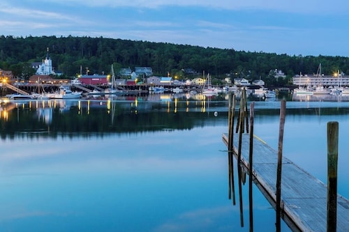 National Historic Landmark Home in Wiscasset Village w/ Complimentary Tour