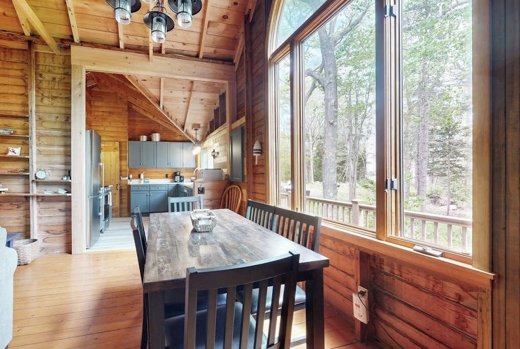 Cabin, Multiple Beds, Fireplace (Charming South Bristol Cottage) | 3 bedrooms, individually decorated, individually furnished, bed sheets