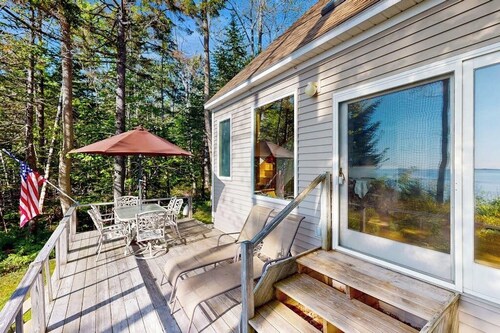 Oceanfront Home With Water Views - Central AC, Washer/dryer & Beach Access